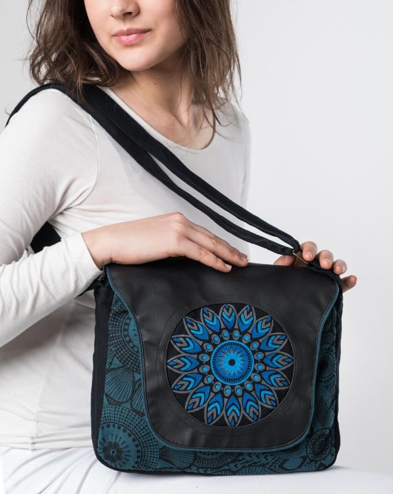 Handtasche Michaela Gautam Sarkala mit Kunstleder Petrol