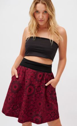 Damenrock Michaela Gautam Sarada Bordeaux mit schwarzen Blüten